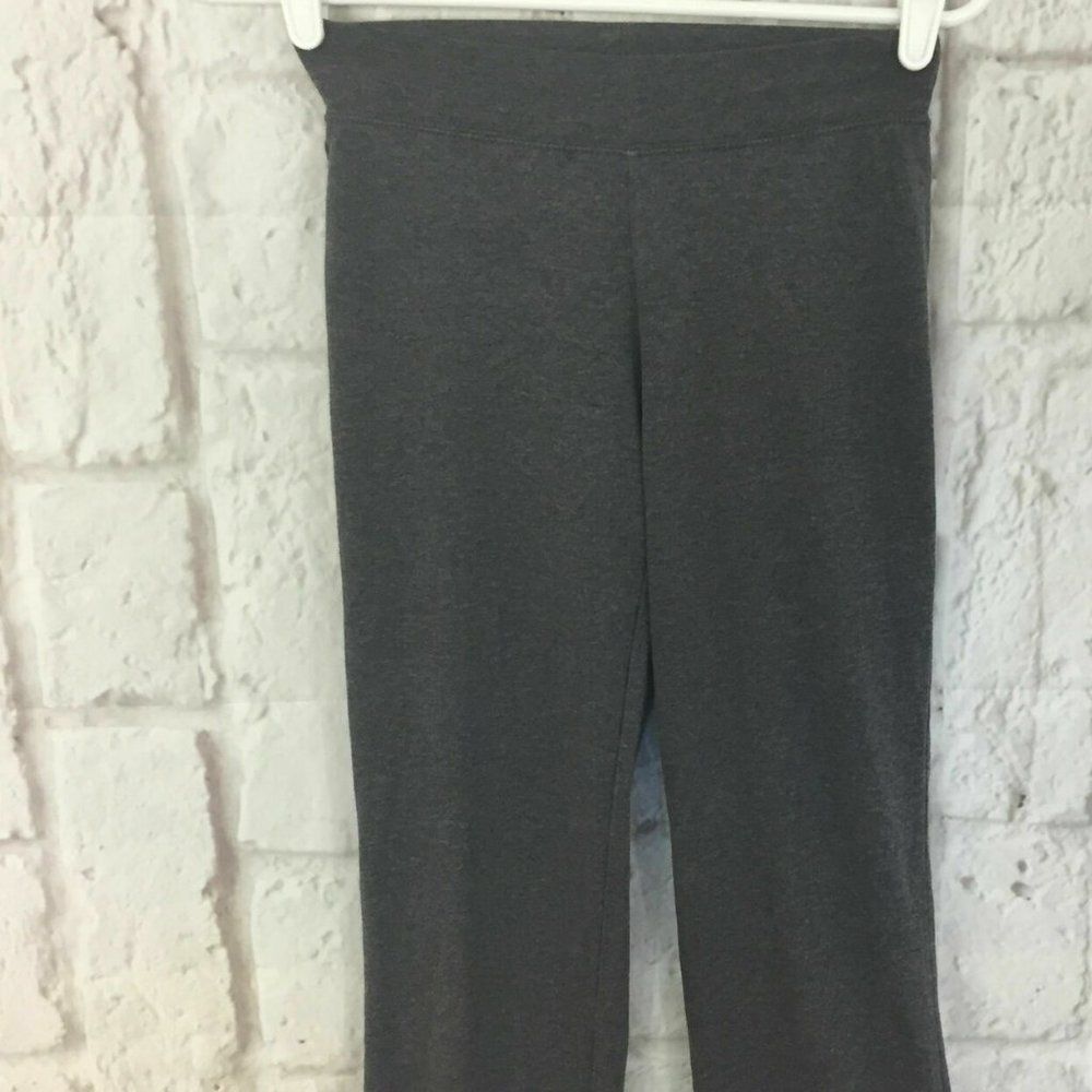 Victoria's Secret Yoga Gray Capris size XS